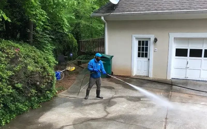 residential-pressure-washing-1